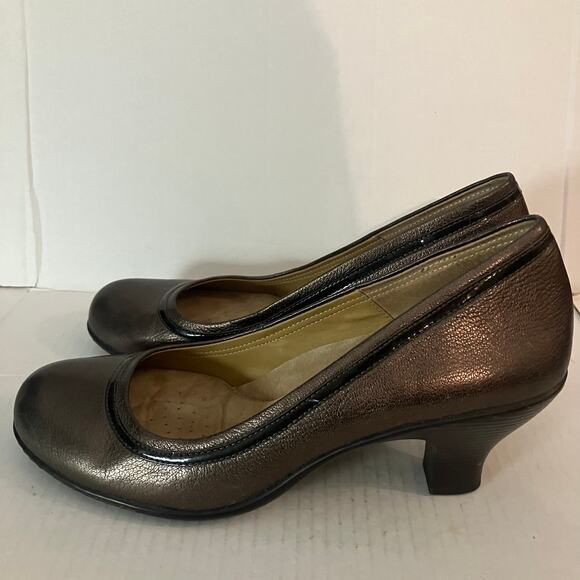 Softspots Women’s Metallic Brown Size 9.5 Shoes with 2” Heels - Picture 5 of 8